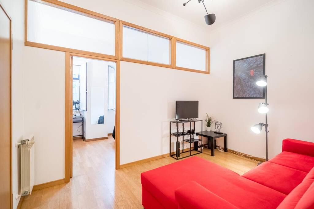 Beautiful Apartment Near The Center Of リスボン エクステリア 写真